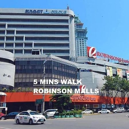 Horizon 101 A2 Shortwalk Robinson Mall Mango Square Bar Apartment Cebu Luaran gambar